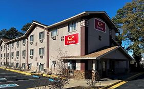 Econo Lodge Spring Lake Near Fort Bragg